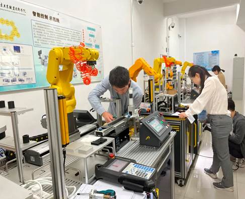 clip_image006.jpg clip_image006.jpg